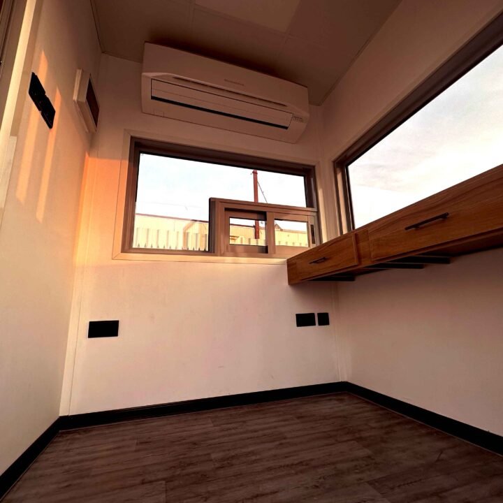 Security Cabin with Toilet UAE | security guard cabin