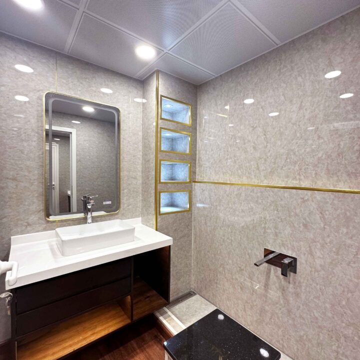 Portable Washroom Cabin | Luxury Porta Potty Dubai, Abu Dhabi