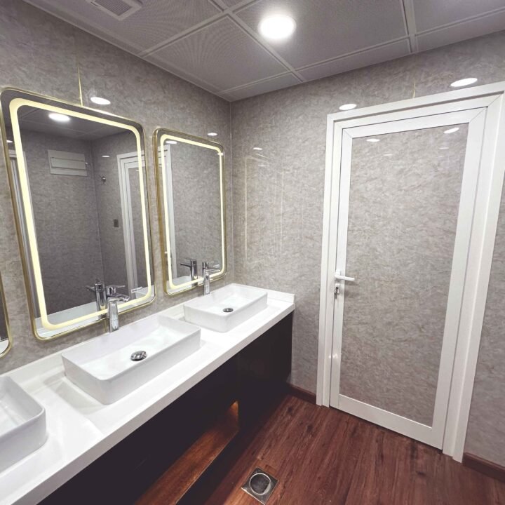 Portable Washroom Cabin | Luxury Porta Potty Dubai, Abu Dhabi