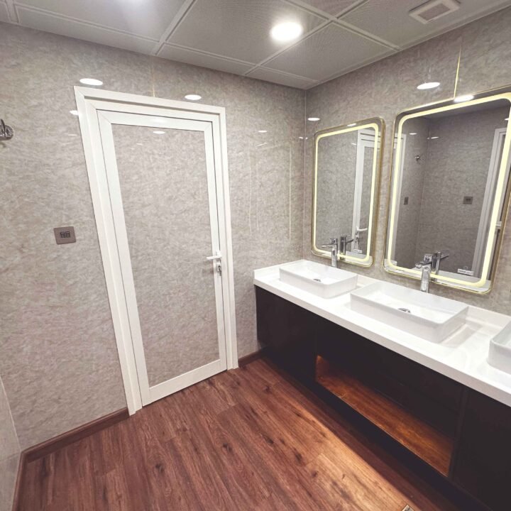Portable Washroom Cabin | Luxury Porta Potty Dubai, Abu Dhabi